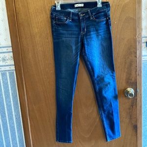 Size 5 Hollister skinny jeans NWOT
